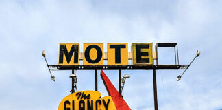 Friends of the Oklahoma Route 66 Museum Receive $71,000 Grant to Restore Glancy Motor Hotel Sign